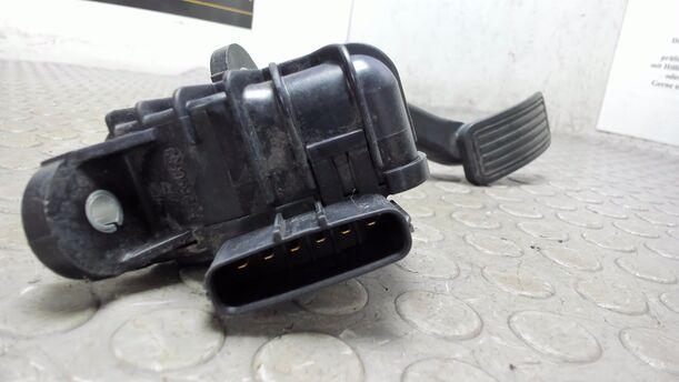 Foto: GASPEDAL ( DIESEL ) eines Mazda 6 Sport Kombi 2.0 CD DPF