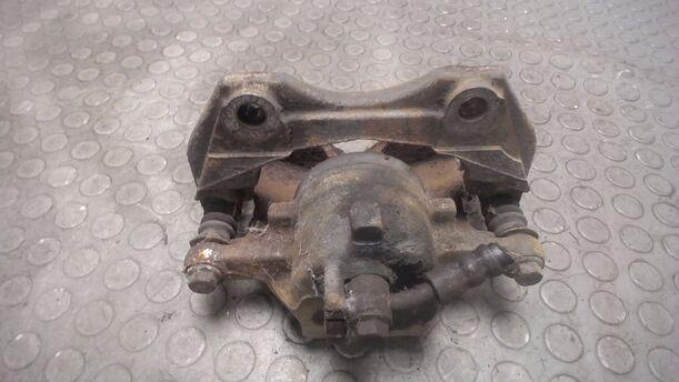 Foto: BREMSSATTEL VORNE LINKS eines Nissan Primera Traveller