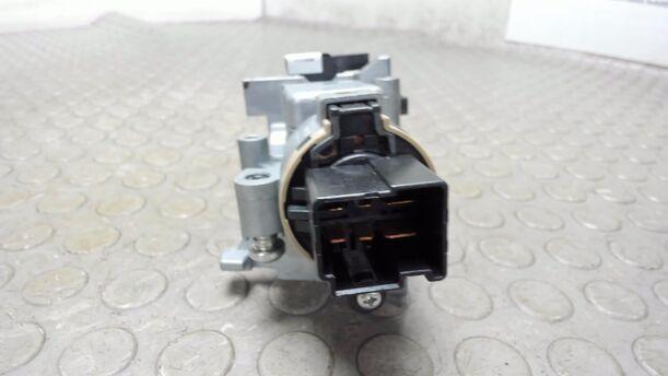 Foto: ZÜNDSCHLOSS / SCHLIESSZYLINDER eines Mazda 6 Sport Kombi 2.0 CD DPF