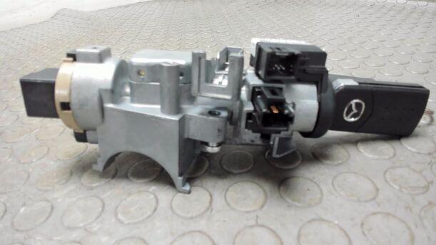 Foto: ZÜNDSCHLOSS / SCHLIESSZYLINDER eines Mazda 6 Sport Kombi 2.0 CD DPF