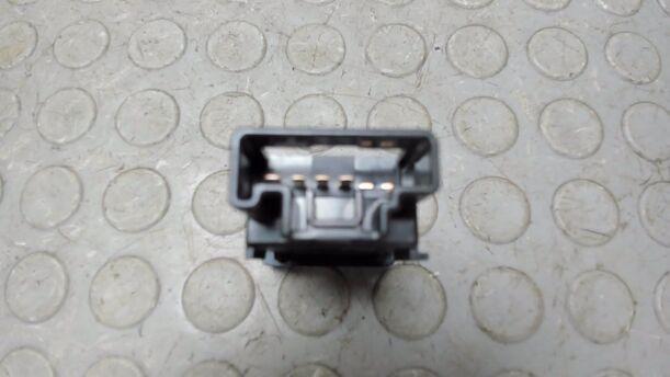 Foto: SCHALTER DSC eines Mazda 6 Sport Kombi 2.0 CD DPF
