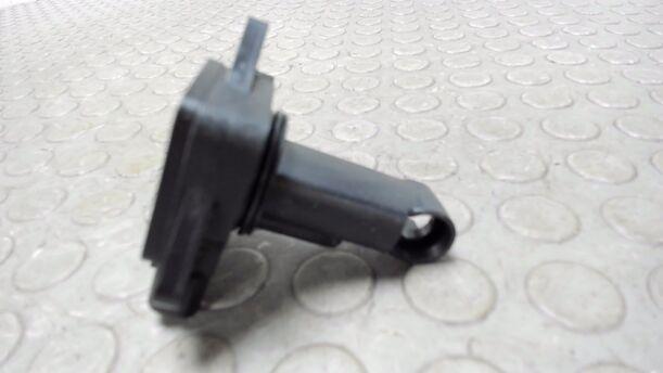 Foto: LUFTMASSENMESSER eines Mazda 6 Sport Kombi 2.0 CD DPF
