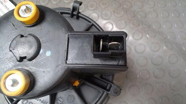 Foto: HEIZUNGSGEBLÄSE eines Fiat Panda 1.1