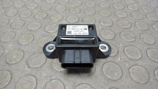 Foto: QUERBESCHLEUNIGUNGSSENSOR eines Mazda 6 Sport Kombi 2.0 CD DPF