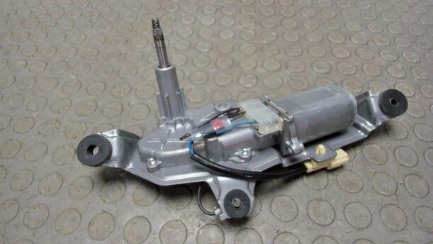 Foto: SCHEIBENWISCHERMOTOR HINTEN eines Mazda 6 Sport Kombi 2.0 CD DPF