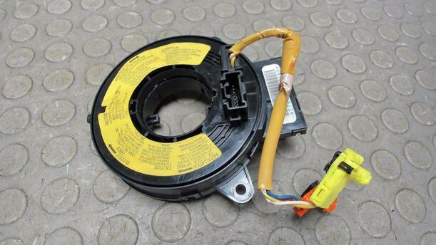 Foto: WICKELFEDER / SCHLEIFRING eines Mazda 6 Sport Kombi 2.0 CD DPF
