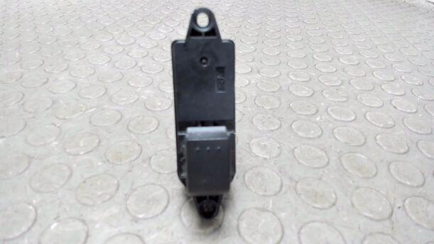 Foto: FENSTERHEBERSCHALTER eines Mazda 6 Sport Kombi 2.0 CD DPF