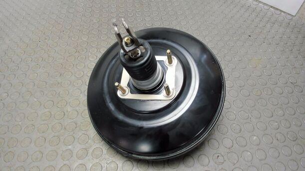 Foto: BREMSKRAFTVERSTÄRKER eines Mazda 6 Sport Kombi 2.0 CD DPF