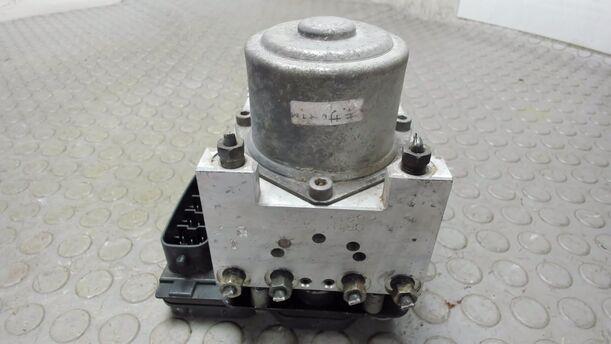 Foto: HAUPTBREMSAGREGGAT ABS eines Mazda 6 Sport Kombi 2.0 CD DPF