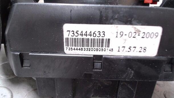Foto: KOMBISCHALTER/ LENKSTOCKSCHALTER eines Fiat Panda 1.1 Liftback