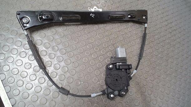 Foto: FENSTERHEBER ELEKTRISCH VORN LINKS eines Fiat Panda 1.1 Liftback