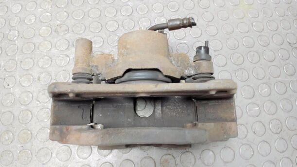 Foto: BREMSSATTEL VORNE RECHTS eines Mazda 6 Sport Kombi 2.0 CD DPF Si