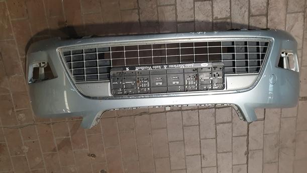 Foto: STOSSFÄNGER/ STOßSTANGE VORN eines Ford Mondeo Turnier 2.0 TDCi Si