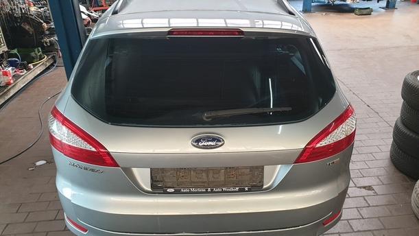Foto: HECKKLAPPE/ HECKDECKEL ( TURNIER ) eines Ford Mondeo Turnier 2.0 TDCi Si