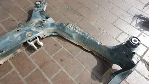 Foto: VORDERACHSE/ ACHSE VORN eines Ford Mondeo Turnier 2.0 TDCi Si