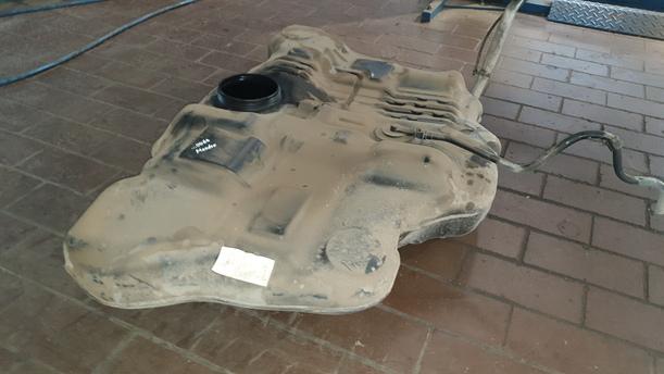 Foto: KRAFTSTOFFTANK ( DIESEL / TURNIER ) eines Ford Mondeo Turnier 2.0 TDCi Si