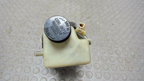 Foto: SERVOPUMPE eines Mazda 6 Sport Kombi 2.0 CD DPF Si