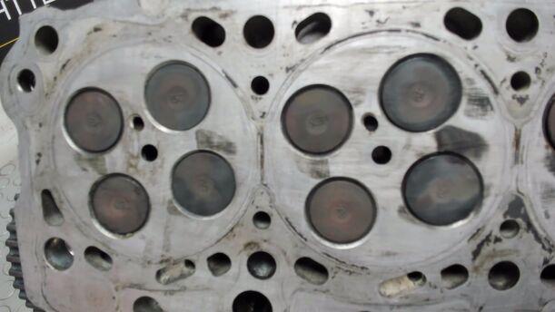 Foto: ZYLINDERKOPF eines Mazda 6 Sport Kombi 2.0 CD DPF Si