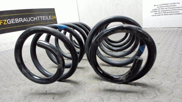 Foto: HINTERFEDERPAAR / FEDERPAAR HINTEN eines Mazda 6 Sport Kombi 2.0 CD DPF Liftback