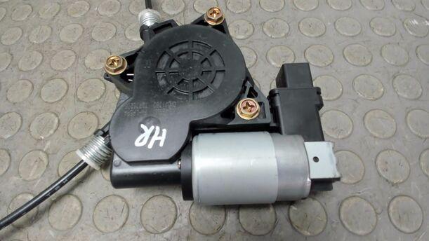 Foto: FENSTERHEBER HINTEN RECHTS ELEKTRISCH eines Mazda 6 Sport Kombi 2.0 CD DPF Si