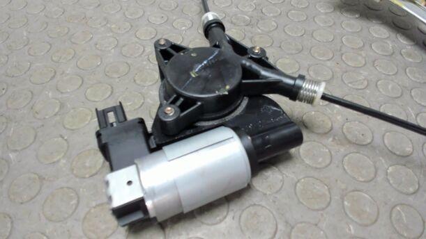 Foto: FENSTERHEBER VORNE LINKS ELEKTRISCH eines Mazda 6 Sport Kombi 2.0 CD DPF Si