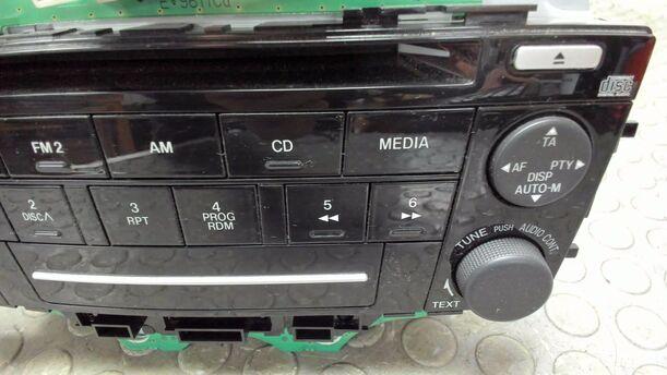 Foto: RADIO ( OHNE CODE ) eines Mazda 6 Sport Kombi 2.0 CD DPF Si