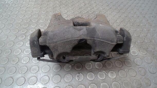 Foto: BREMSSATTEL VORN LINKS ( ATE ) eines Ford Mondeo Turnier 2.0 TDCi Liftback