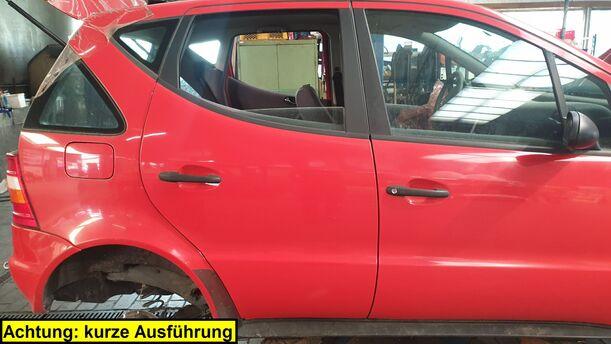 Foto: TÜR HINTEN RECHTS eines Mercedes-Benz A 140 Liftback