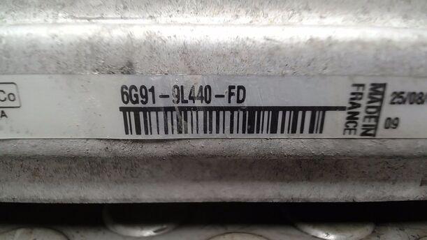 Foto: LADELUFTKÜHLER eines Ford Mondeo Turnier 2.0 TDCi SX