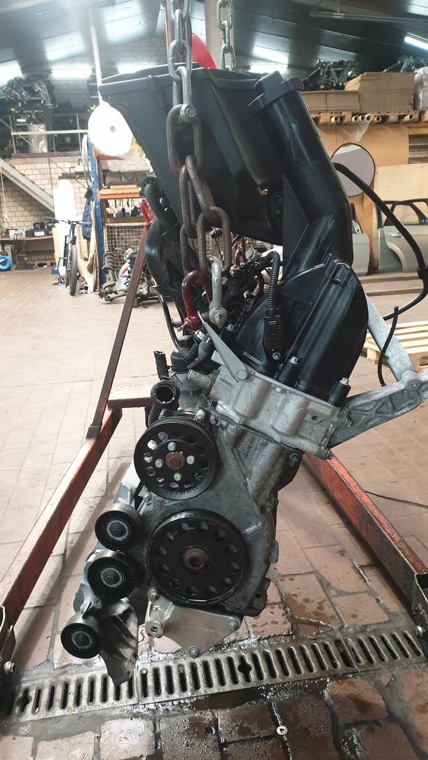 Foto: MOTOR AUTOMATIK (63000 KM) eines Mercedes-Benz A 140 SX