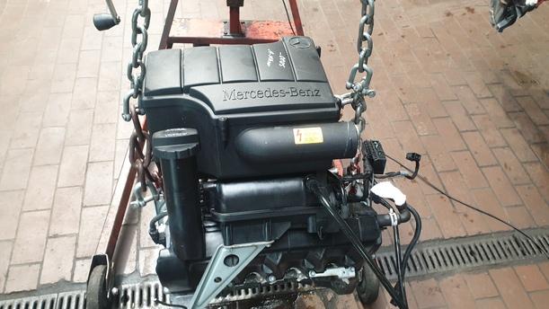 Foto: MOTOR AUTOMATIK (63000 KM) eines Mercedes-Benz A 140 SX