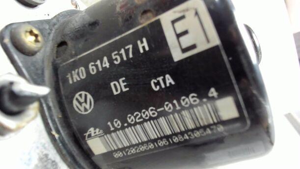Foto: HAUPTBREMSAGGREGAT ABS eines VW Golf 1.6 FSI SX