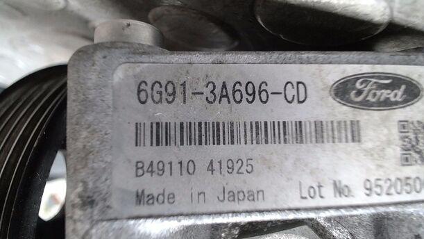 Foto: PUMPE SERVOLENKUNG/ SERVOPUMPE eines Ford Mondeo Turnier 2.0 TDCi SX