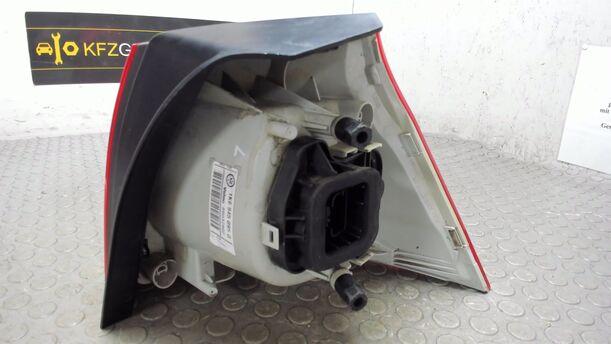 Foto: HECKLEUCHTE / RÜCKLICHT LINKS eines VW Golf 1.6 FSI SX