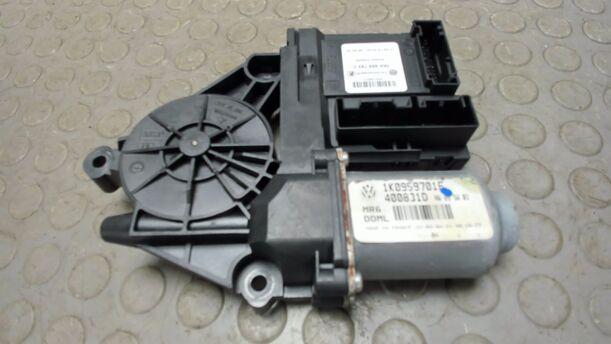 Foto: FENSTERHEBERMOTOR VORNE RECHTS ( 2/3 TÜRER ) eines VW Golf 1.6 FSI SX