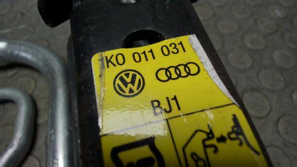 Foto: WAGENHEBER eines VW Golf 1.6 FSI