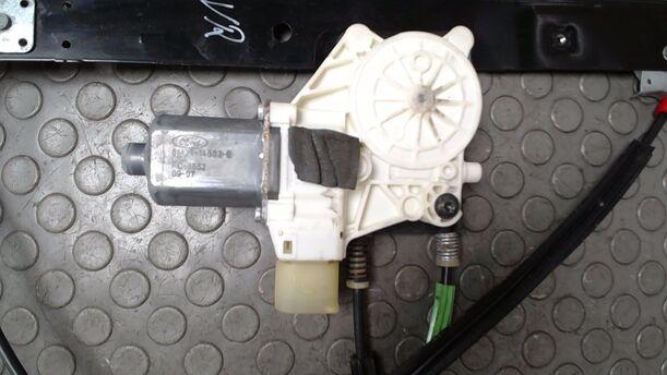 Foto: FENSTERHEBER ELEKTRISCH VORN RECHTS ( TURNIER ) eines Ford Mondeo Turnier 2.0 TDCi