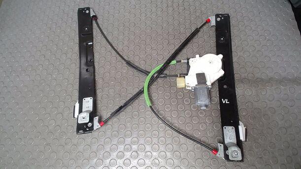Foto: FENSTERHEBER ELEKTRISCH VORN LINKS ( TURNIER ) eines Ford Mondeo Turnier 2.0 TDCi