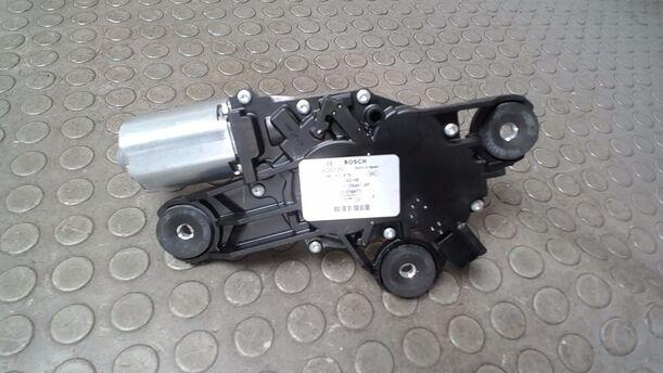Foto: SCHEIBENWISCHERMOTOR HINTEN eines Ford Mondeo Turnier 2.0 TDCi