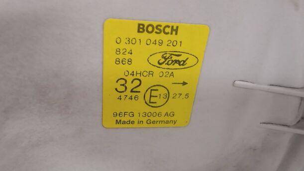 Foto: SCHEINWERFER LINKS BOSCH eines Ford Fiesta