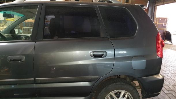 Foto: TÜR HINTEN LINKS eines Mitsubishi Space Star 1.6