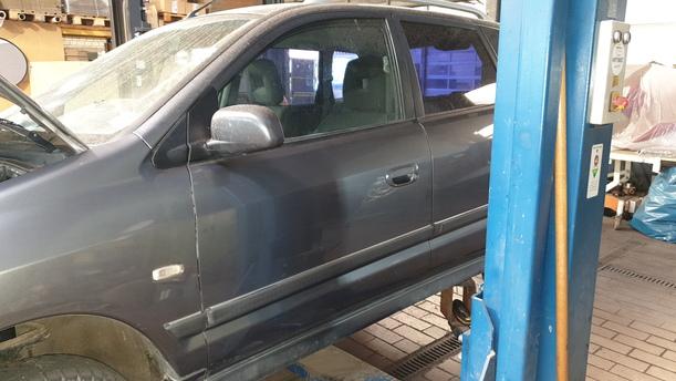 Foto: TÜR VORNE LINKS eines Mitsubishi Space Star 1.6