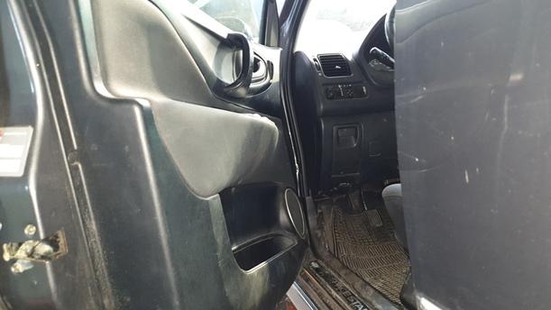 Foto: TÜR VORNE LINKS eines Mitsubishi Space Star 1.6