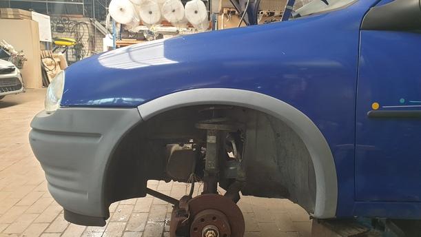 Foto: HECKKLAPPE / HECKDECKEL eines Opel Corsa
