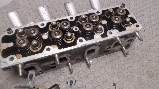 Foto: ZYLINDERKOPF X12 SZ eines Opel Corsa