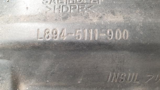 Foto: RADHAUSSCHALE / INNENKOTFLÜGEL VORN LINKS eines Nissan Almera 1.5 dCi