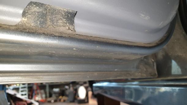 Foto: TÜR HINTEN LINKS eines Nissan Almera 1.5 dCi