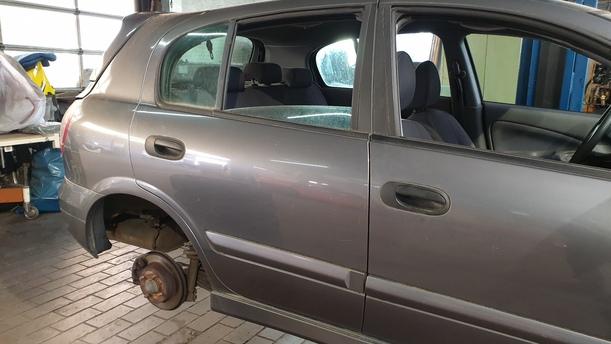 Foto: TÜR HINTEN RECHTS eines Nissan Almera 1.5 dCi