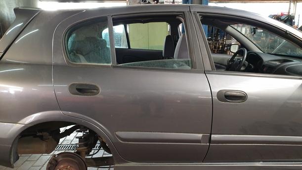 Foto: TÜR HINTEN RECHTS eines Nissan Almera 1.5 dCi