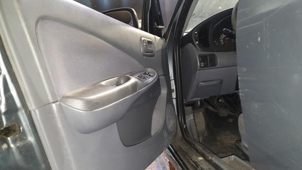 Foto: TÜR VORN RECHTS eines Nissan Almera 1.5 dCi